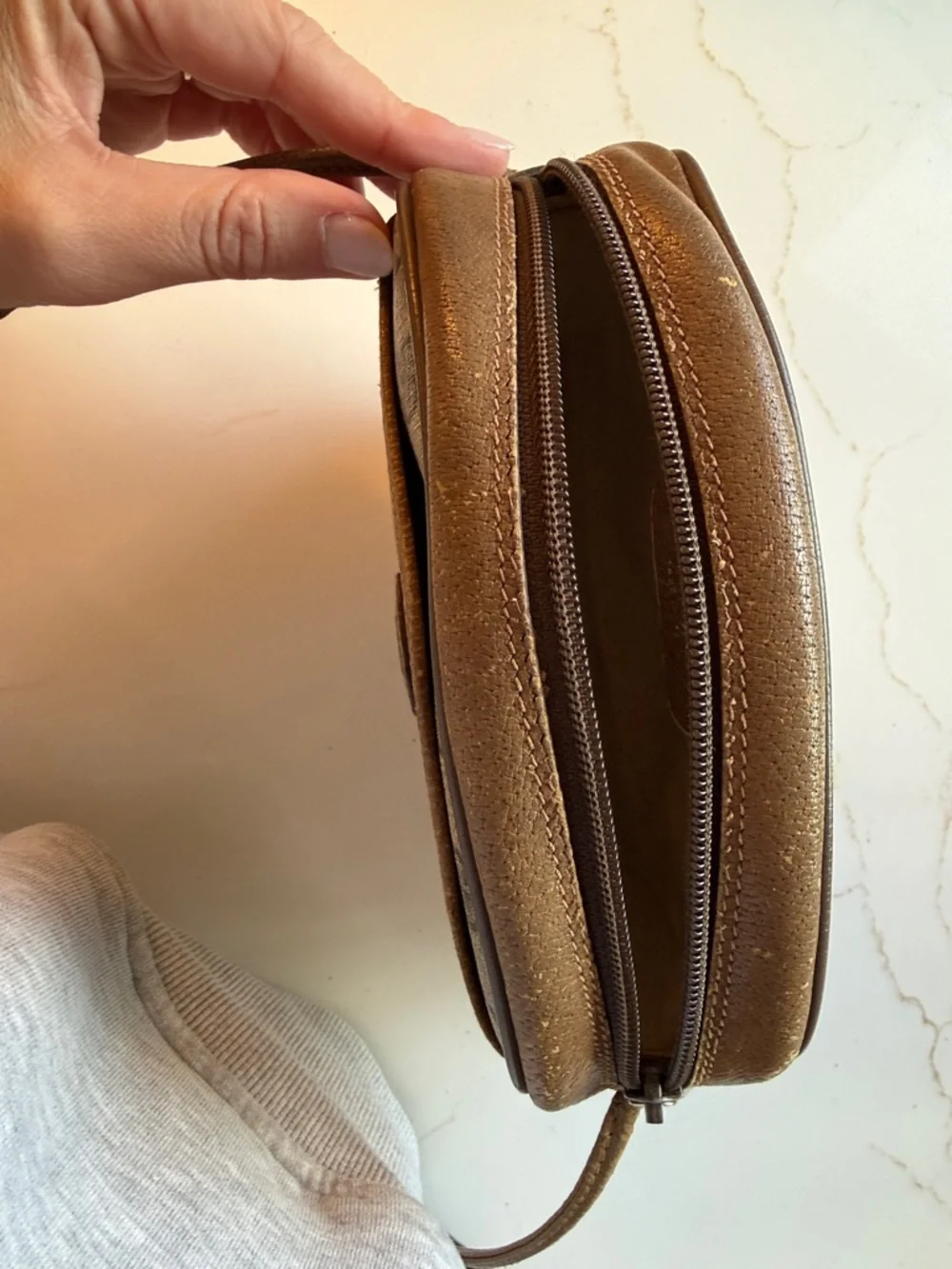Gucci GG Canvas Crossbody Bag Tan Brown Signature GG - Picture 6 of 7